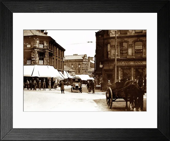 Framed Print : North Street Corner, Keighley early 1900's Framed Print : North Street Corner, Keighley early 1900's