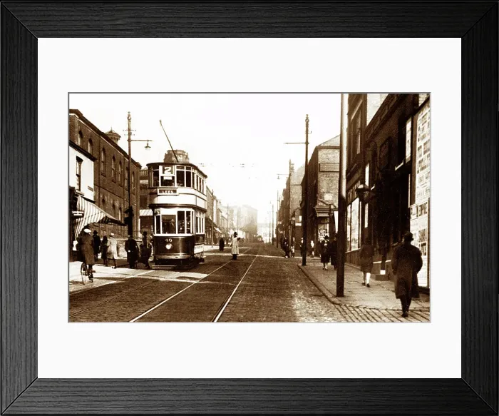 Framed Print : Oldham Manchester Street early 1900s Framed Print : Oldham Manchester Street early 1900s