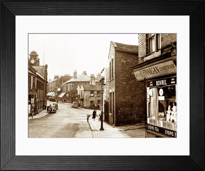 Framed Print : Armley Stocks Hill probably 1930s Framed Print : Armley Stocks Hill probably 1930s