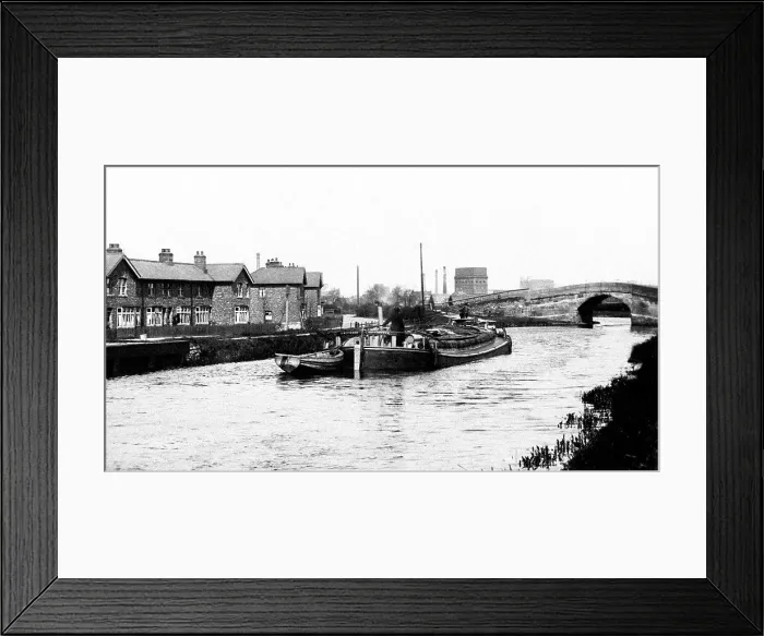 Framed Print : Selby Canal Barge early 1900s Framed Print : Selby Canal Barge early 1900s