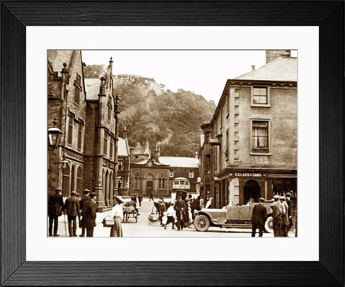 Framed Print : Cheapside, Settle, early 1900's Framed Print : Cheapside, Settle, early 1900's
