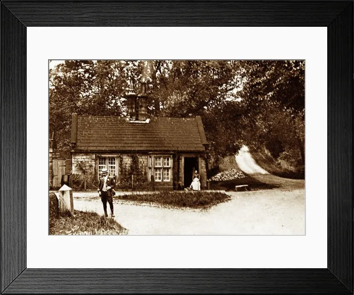 Framed Print : Cawthorne Toll Bar early 1900s Framed Print : Cawthorne Toll Bar early 1900s