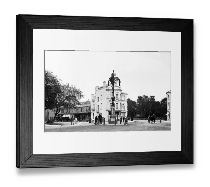 Framed Print : Gordon Lamp, Cheltenham early 1900's Framed Print : Gordon Lamp, Cheltenham early 1900's
