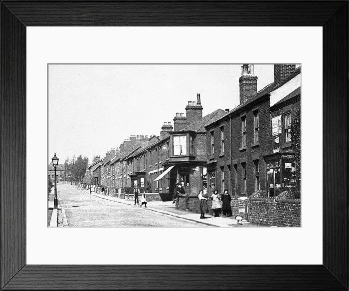 Framed Print : Wellington Street New Whittington, Chesterfield early 1900's Framed Print : Wellington Street New Whittington, Chesterfield early 1900's