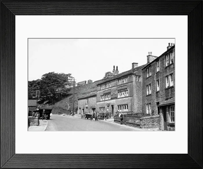 Framed Print : Cross Keys Inn, Delph early 1900's Framed Print : Cross Keys Inn, Delph early 1900's
