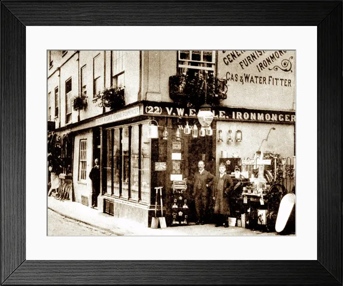 Framed Print : Devizes High Street early 1900s Framed Print : Devizes High Street early 1900s