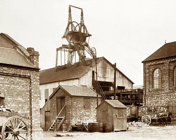 Dinnington Main Colliery early 1900s