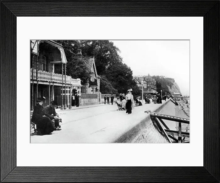Framed Print : The Promenade, Penarth early 1900's Framed Print : The Promenade, Penarth early 1900's