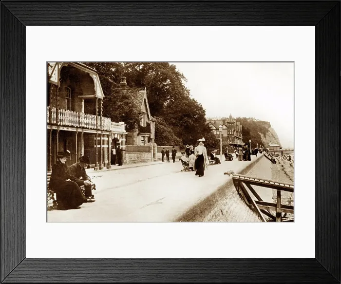 Framed Print : Penarth Promenade early 1900s Framed Print : Penarth Promenade early 1900s
