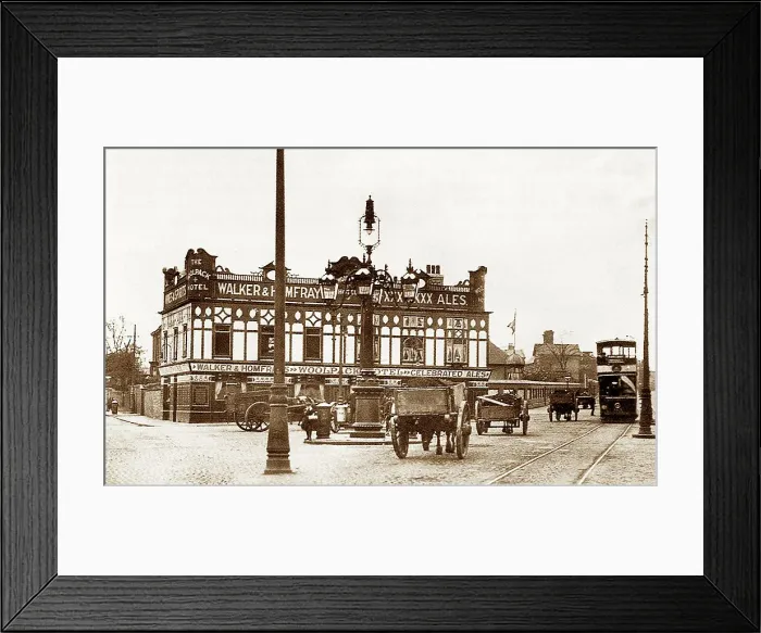 Framed Print : Pendleton Woolpack Inn early 1900s Framed Print : Pendleton Woolpack Inn early 1900s