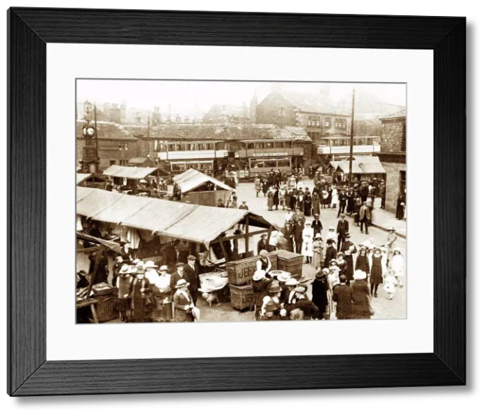 Framed Print : Heckmondwike Market early 1900s Framed Print : Heckmondwike Market early 1900s