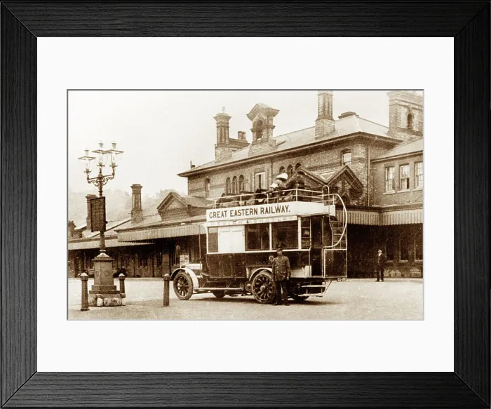 Framed Print : Railway Station and GER bus, Ipswich early 1900's Framed Print : Railway Station and GER bus, Ipswich early 1900's