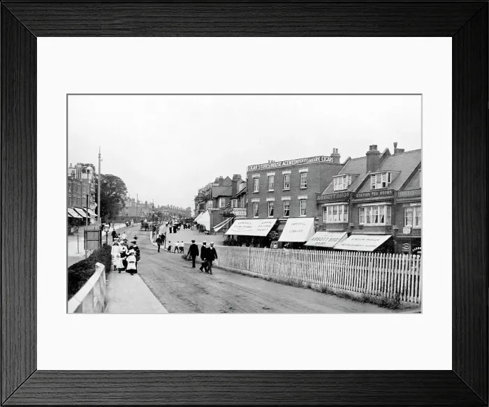 Framed Print : Westcliff-on-Sea early 1900s Framed Print : Westcliff-on-Sea early 1900s