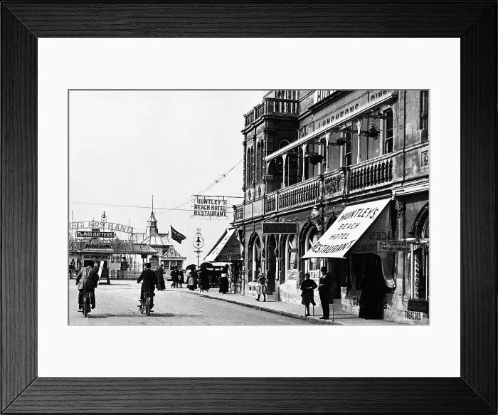 Framed Print : Regent Street, Weston Super Mare early 1900's Framed Print : Regent Street, Weston Super Mare early 1900's