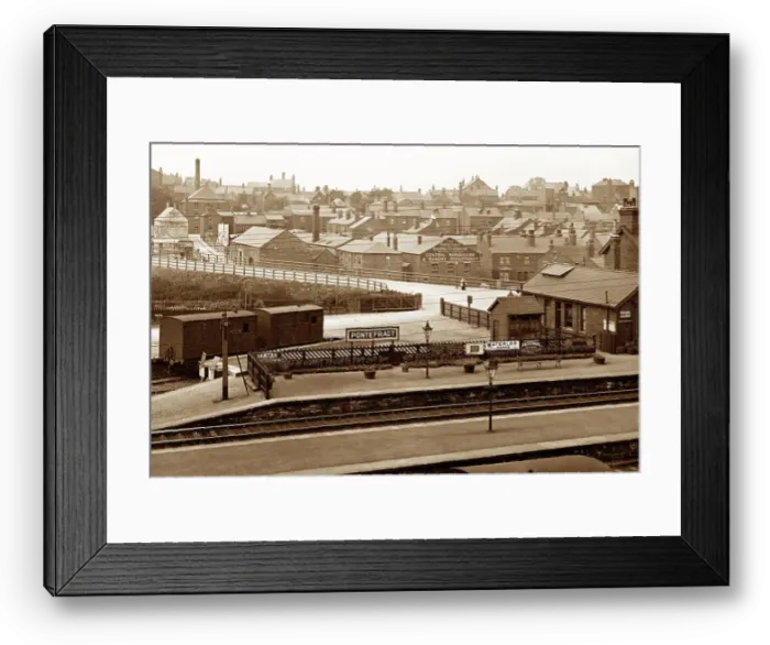 Framed Print : Railway Station, Pontefract early 1900's Framed Print : Railway Station, Pontefract early 1900's