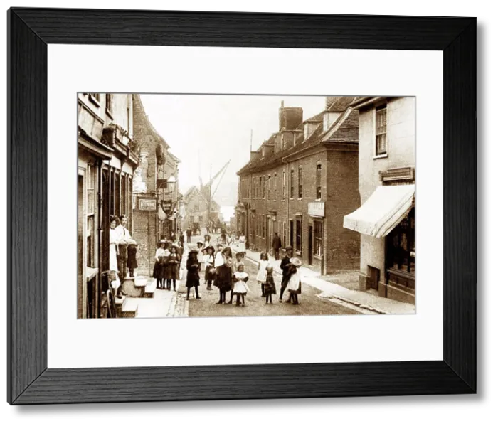 Framed Print : South Hill, Manningtree early 1900's Framed Print : South Hill, Manningtree early 1900's