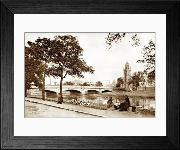 Framed Print : Edinburgh Musselburgh Bridge early 1900s Framed Print : Edinburgh Musselburgh Bridge early 1900s
