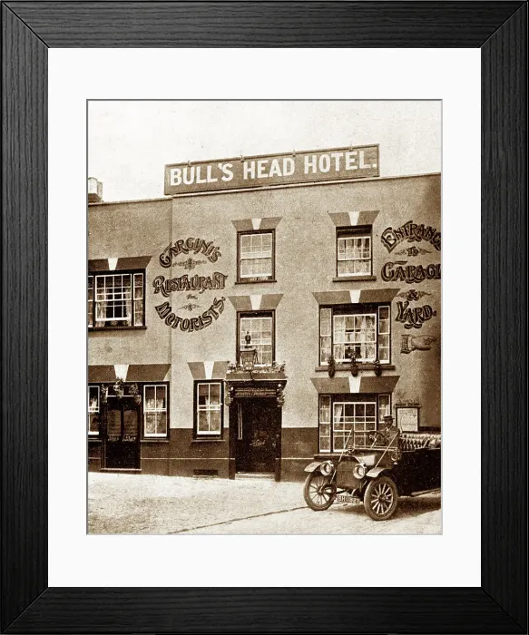 Framed Print : Aylesbury Bull's Head Hotel early 1900s Framed Print : Aylesbury Bull's Head Hotel early 1900s