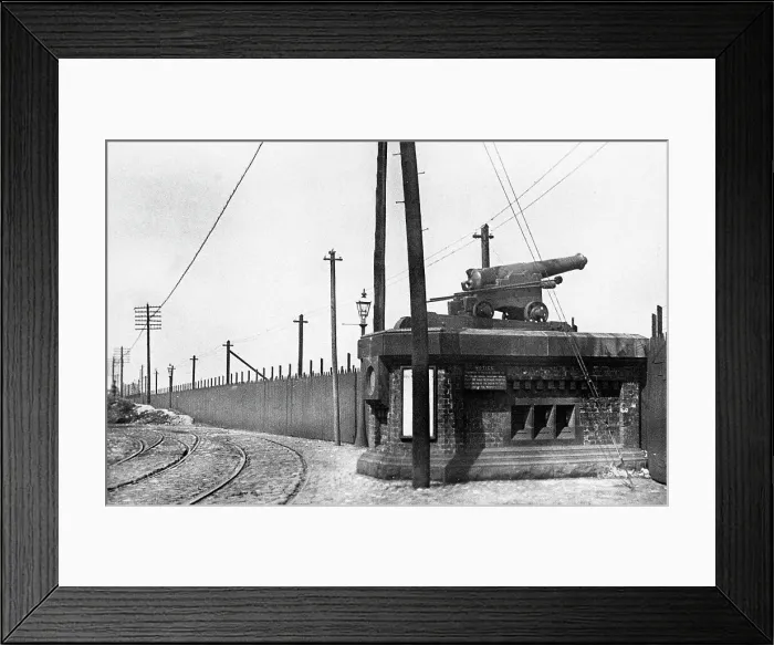 Framed Print : One oclock gun, Birkenhead early 1900's Framed Print : One oclock gun, Birkenhead early 1900's
