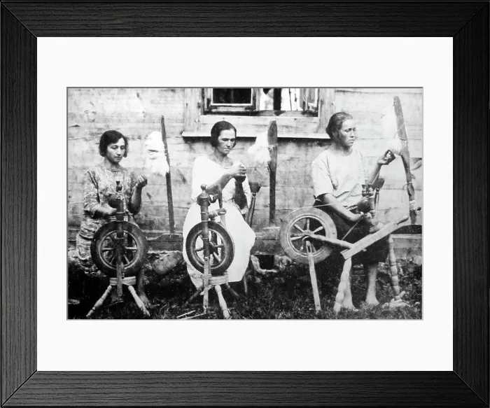 Framed Print : Ladies spinning wool, Horodoc, Poland, early 1900s