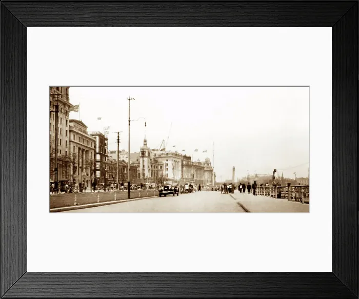 Framed Print : The Bund, Shanghai, China, possibly 1920s Framed Print : The Bund, Shanghai, China, possibly 1920s