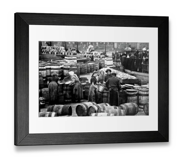 Framed Print : Fisher girls, Scarborough, Victorian period Framed Print : Fisher girls, Scarborough, Victorian period