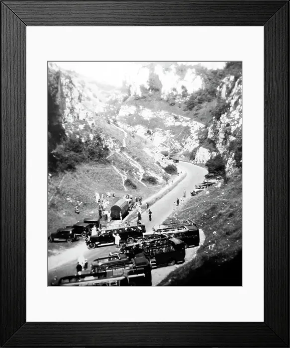 Framed Print : Charabanc trips through Cheddar Gorge, early 1900s Framed Print : Charabanc trips through Cheddar Gorge, early 1900s