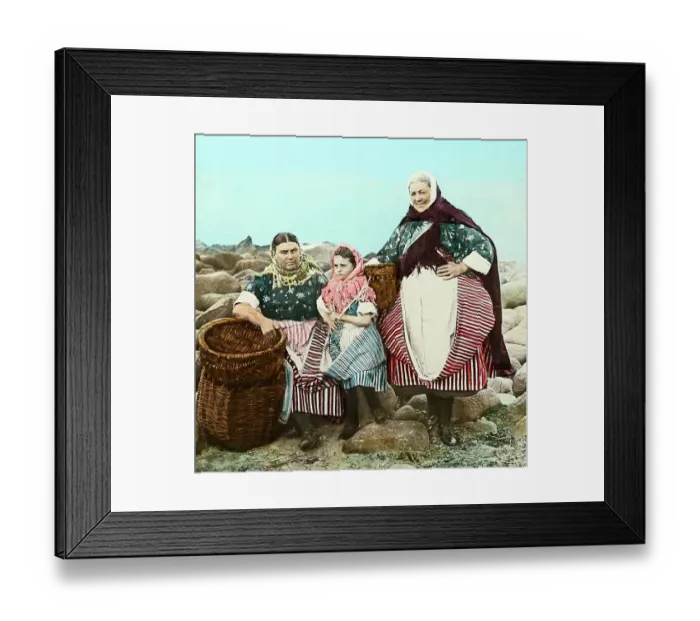 Framed Print : Fishwives, Newhaven near Edinburgh, Scotland Framed Print : Fishwives, Newhaven near Edinburgh, Scotland