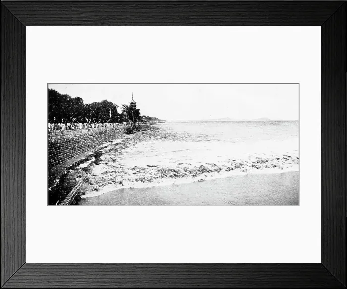 Framed Print : The River Bore, Hangzhou, China, early 1900s Framed Print : The River Bore, Hangzhou, China, early 1900s