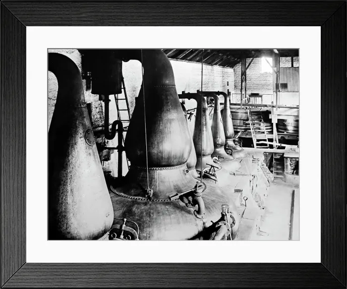 Framed Print : A Whisky Distillery, early 1900s Framed Print : A Whisky Distillery, early 1900s