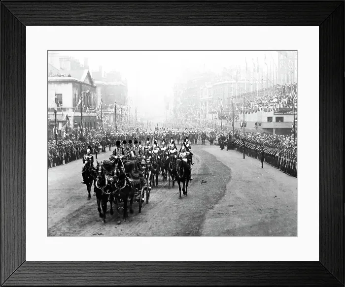 Framed Print : Edward VII Coronation Procession, London in 1902 Framed Print : Edward VII Coronation Procession, London in 1902