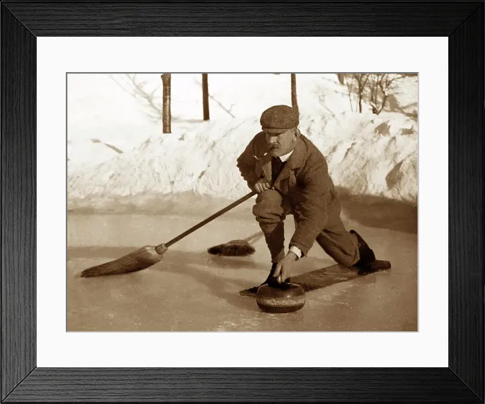 Framed Print : Curling, Scotland, early 1900s Framed Print : Curling, Scotland, early 1900s