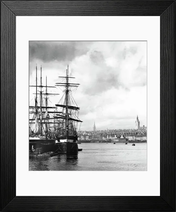 Framed Print : Aberdeen Harbour Victorian period Framed Print : Aberdeen Harbour Victorian period
