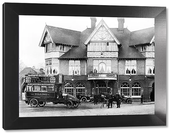 Croydon Swan and Sugar Loaf Pub early 1900s