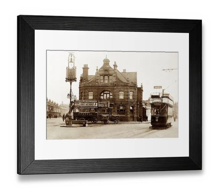 Framed Print : Croydon Red Deer Pub early 1900s Framed Print : Croydon Red Deer Pub early 1900s