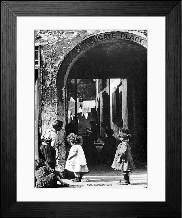Framed Print : Bath, Southgate Place Framed Print : Bath, Southgate Place