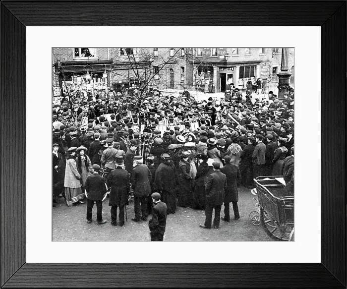 Framed Print : Market Day, Beverley, early 1900s Framed Print : Market Day, Beverley, early 1900s