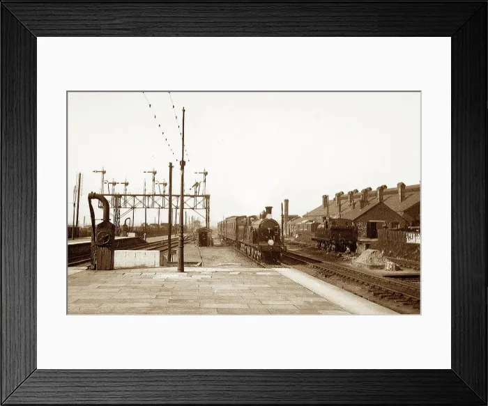 Framed Print : Basingstoke Railway Station early 1900s Framed Print : Basingstoke Railway Station early 1900s