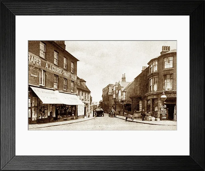 Framed Print : Basingstoke, New Street Framed Print : Basingstoke, New Street
