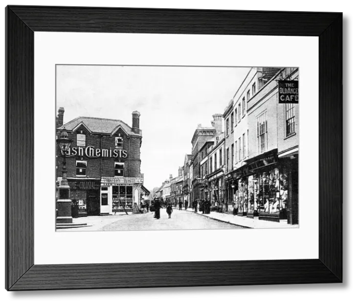 Framed Print : Basingstoke, London Street Framed Print : Basingstoke, London Street