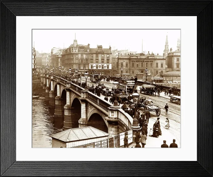 Framed Print : Broomielaw Bridge, Glasgow, Victorian period
