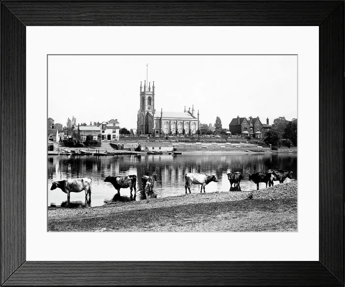 Framed Print : Hampton on Thames Victorian period Framed Print : Hampton on Thames Victorian period