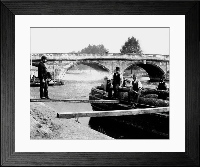 Framed Print : Henley Upon Thames Victorian period Framed Print : Henley Upon Thames Victorian period