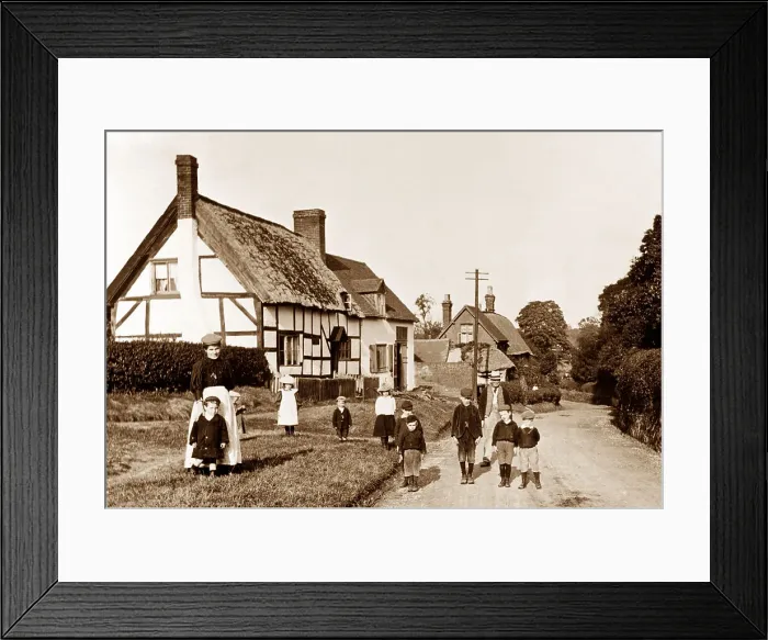 Framed Print : Bishop's Tachbrook School Hill near Leamington early 1900s Framed Print : Bishop's Tachbrook School Hill near Leamington early 1900s