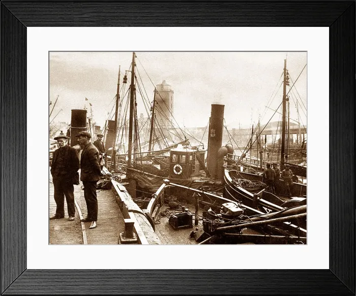 Framed Print : Fish Quay, North Shields early 1900's Framed Print : Fish Quay, North Shields early 1900's