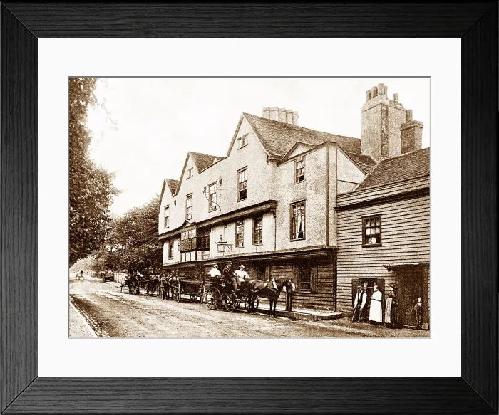 Framed Print : Chigwell The King's Head early 1900s Framed Print : Chigwell The King's Head early 1900s