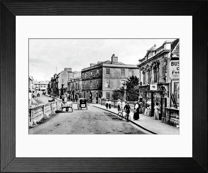 Framed Print : High Street, Chippenham early 1900's Framed Print : High Street, Chippenham early 1900's