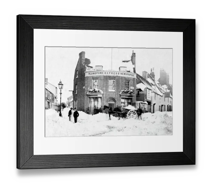 Framed Print : Newspaper Office, Blandford Forum early 1900's Framed Print : Newspaper Office, Blandford Forum early 1900's