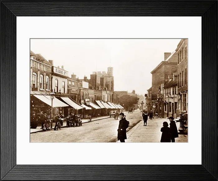 Framed Print : High Street, Sittingbourne early 1900's Framed Print : High Street, Sittingbourne early 1900's