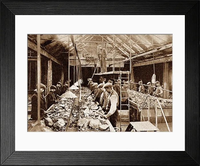 Framed Print : Coal picking, South Shields early 1900's Framed Print : Coal picking, South Shields early 1900's
